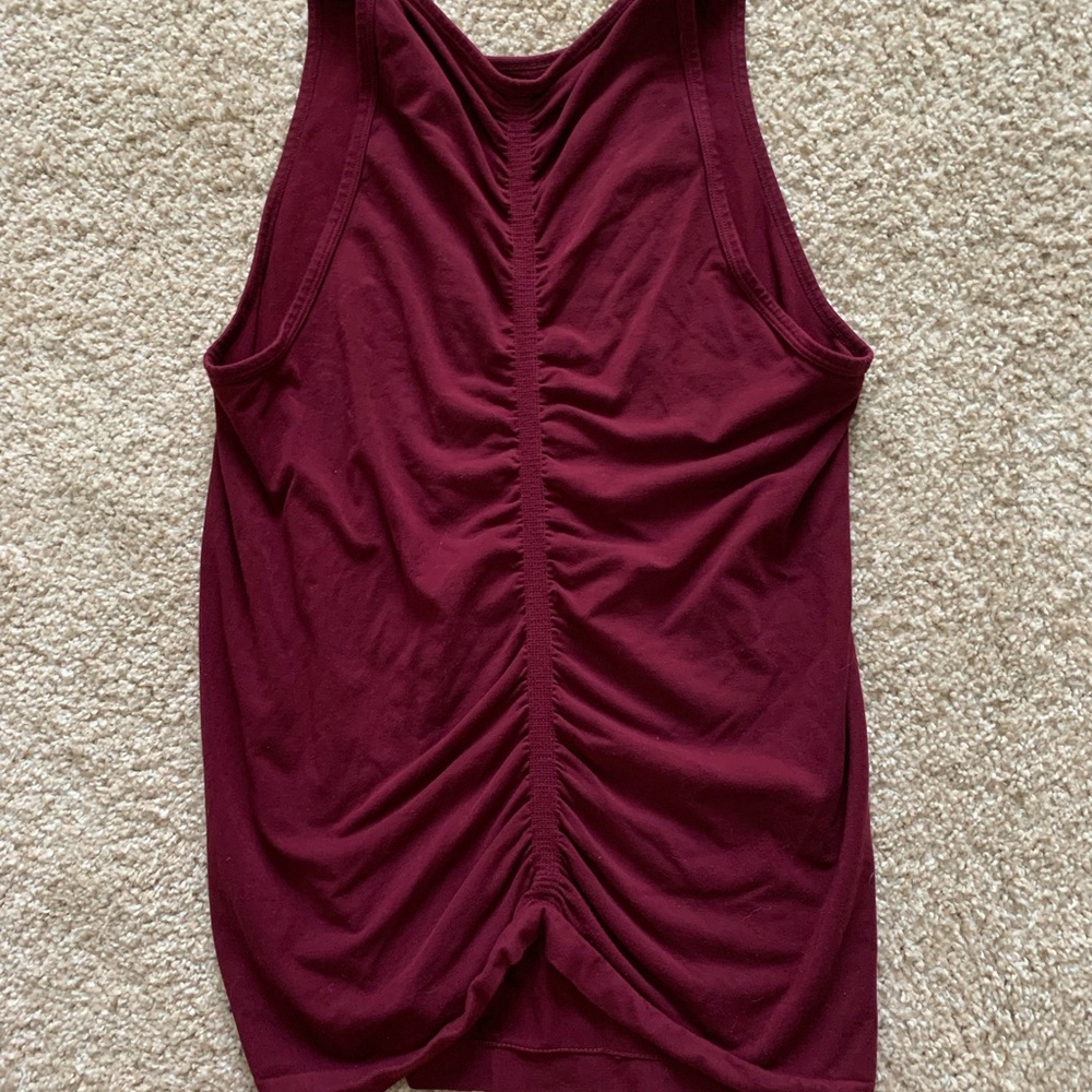 2 Fabletics S Tank Tops - Picture 3 of 3